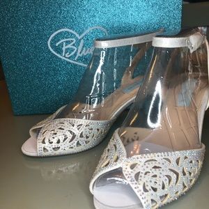 🆕🆕🆕Something blue for your wedding